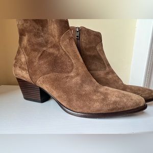 Ash booties is excellent condition